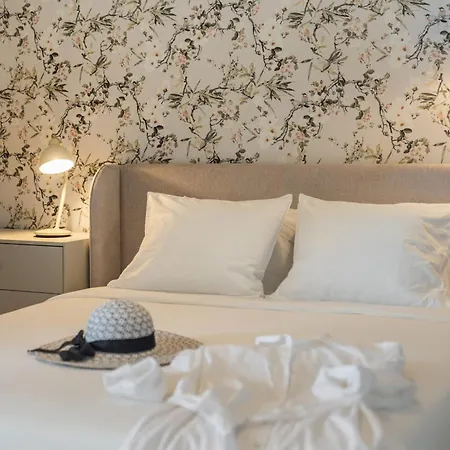 Monumental 10 By An Island Funchal (Madeira)