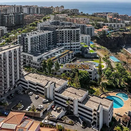 Monumental 10 By An Island Funchal (Madeira)