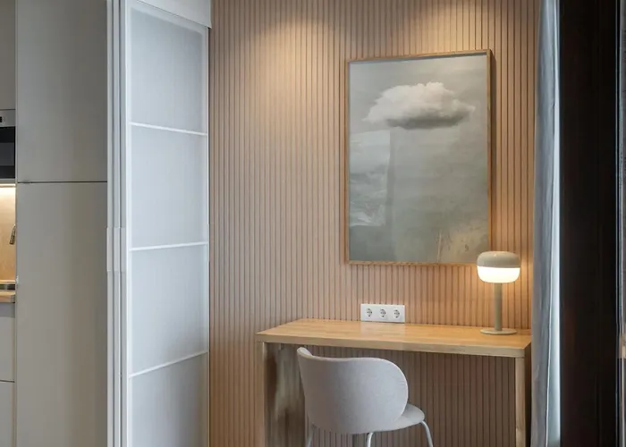 דירה Monumental 10 By An Island *