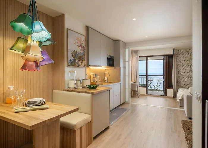 דירה Monumental 10 By An Island פונשל